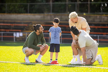 03:20: Ungkarskvinnen Australia (S7 E8) (S7) | FEM | 4/6 2026