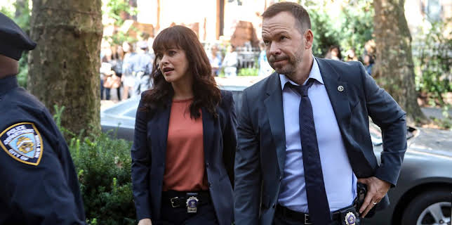 2:45 AM: Blue Bloods (S9 E6) (S9) | 5 USA | 12/28 2025