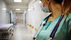 Wenn Ärztinnen zu Opfern werden: Machtmissbrauch in Schweizer Spitälern