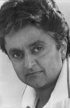 Deep Roy como Teeny Weeny