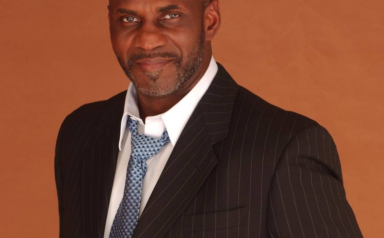 Julius Tennon
