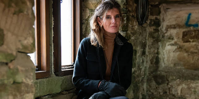 9:00 PM: New: Our Farm Next Door: Amanda... | More 4 | 2/16 2026