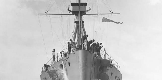 Kriegsschiffe - Tod auf See