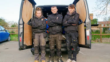 10:00 AM: Amazing Cleans (S1 E10) (S1) | 5 Star | 1/16 2026