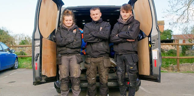 9:00 AM: Amazing Cleans (S1 E10) (S1) | 5 Star | 1/16 2026