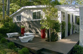 Curb Appeal: The Block: A Neglected Mid Century Modern Home is Given a Modern Update from the Curb