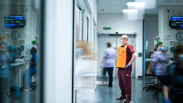 10:00 PM: 999: Critical Condition (S4 E2) (S4) | 5 Star | 10/16 2026