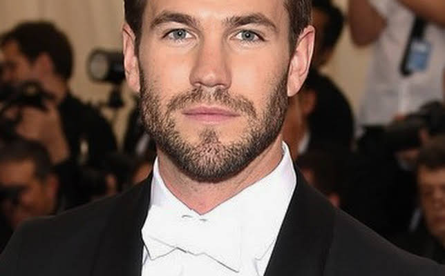 Austin Stowell
