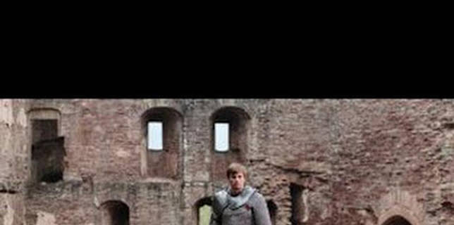 20:08: Merlín (T4): Ep.2 La hora más oscura de Merlín (II) | SYFY | 2/5 2026