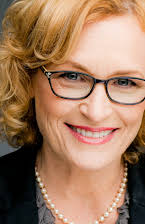 Elizabeth Dennehy som 