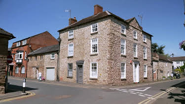 10:55: En plats på landet (S32 E55) (S32) | TV8 | 3/29 2026