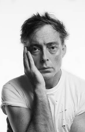 Maurizio Lombardi as 
