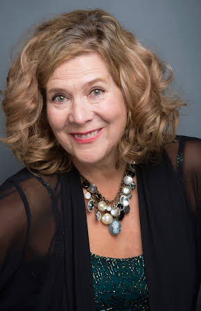 Frances Flanagan as Glo