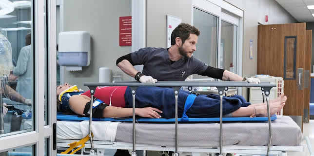 21:40: The Resident (S4 E10) (S4) | Viasat Series | 12/22 2025