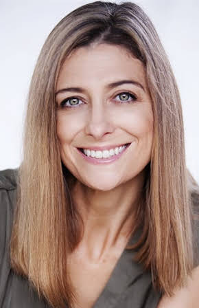 Janelle Bailey as 
