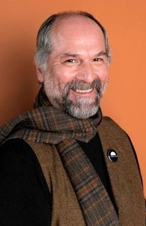 John Kapelos as 