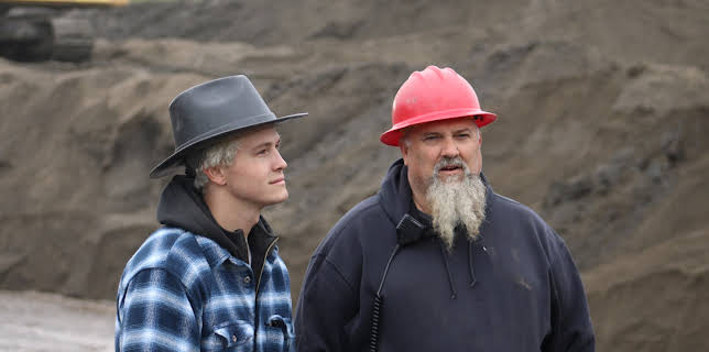 14:30: Hoffman Family Gold (S2 E3) (S2) | Discovery Channel | 10/18 2025