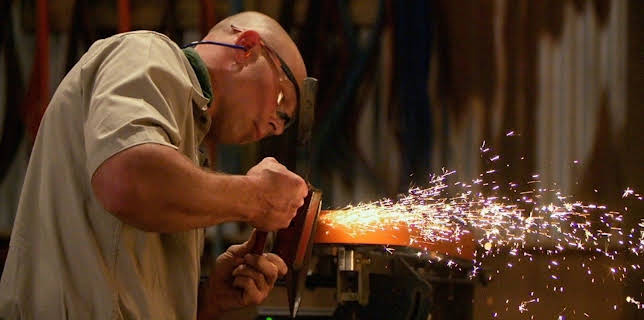 18:00: Wettkampf der Waffenschmiede | Kabel Eins Doku | 12/23 2025