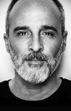 Fernando Guillén Cuervo as 