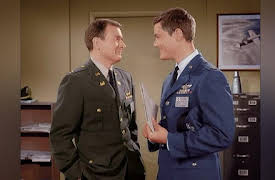 I Dream of Jeannie Season 1: Never Try To Outsmart A Genie