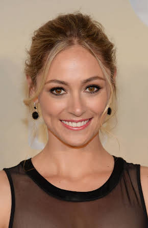 Elizabeth Masucci as 