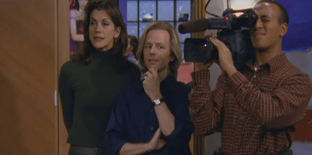 07:00: Just Shoot Me! (S4 E8) (S4) | TV6 | 2/18 2026