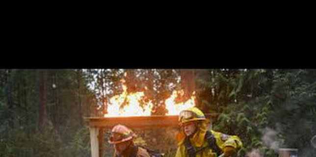 21:02: Fire Country (T1): Ep.12 Dos rayas rosas | Calle 13 | 2/24 2026