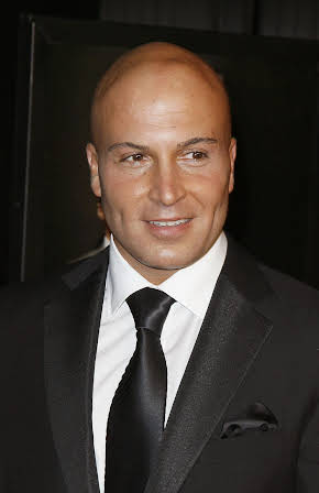 Thomas Belesis as Zabel Trader