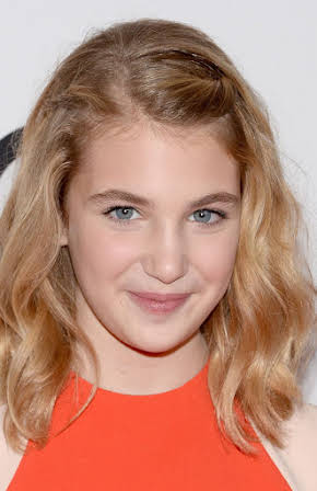 Sophie Nélisse as 