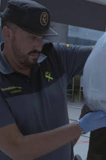 18:34: Control de fronteras: España: Episodio 11 | Discovery Max | 8/2 2026