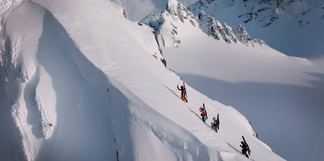 20:35: Eksponert: Forbilde | NRK 1 | 11/9 2025