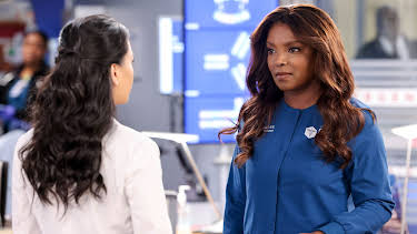 18:20: Chicago Med (S8 E18) (S8) | Viasat Series | 4/17 2026