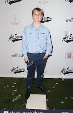 Five Novogratz as Brett