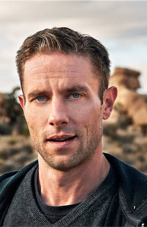 Alexander Sternberg as 