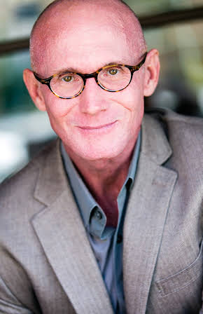 Tim Maculan as 