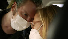 Wie die Liebe geht. 4 Paare. 8 Jahre.