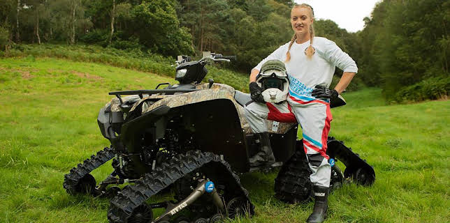 12:45 PM: Grace's Amazing Machines (S2) | Cbeebies | 11/10 2025