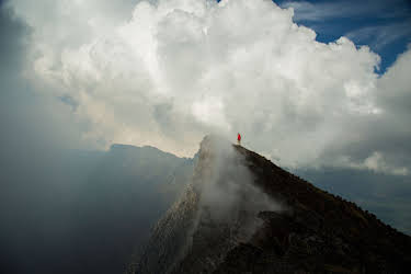 22:45: Vulkan-Expedition: Einsatz am Krater (S1 E4) (S1) | Kabel Eins Doku | 9/6 2025