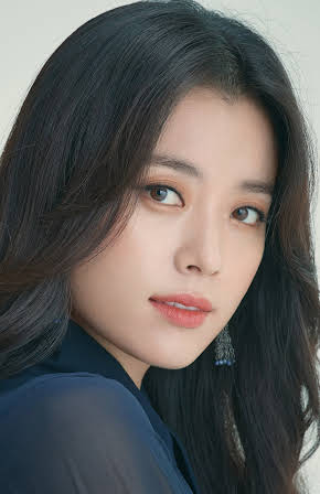 Han Hyo-joo as 