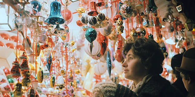 23:45: Das geteilte Fest - Weihnachten in Ost und West | ZDF | 12/21 2025