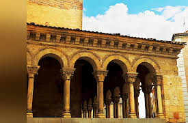 The Cathedral: Romanesque?A New Monumental Style