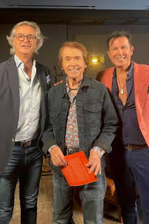 16:25: Show Business TV | 8 tv | 4/7 2026