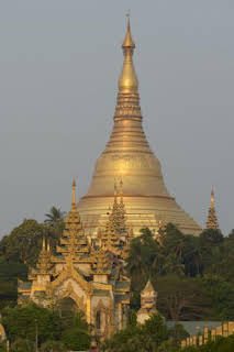 21:50: Lugares sagrados: Templos de Asia: hombres, naturaleza y dioses | La Otra | 3/31 2026