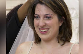 Say Yes to the Dress, Season 1: Lucky in Love, Dress Blues