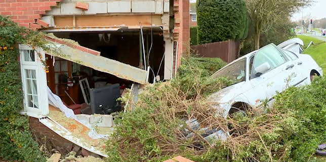 8:00 AM: Bargain-Loving Brits in the Sun (S11 E25) (S11) | 5 Star | 2/6 2026