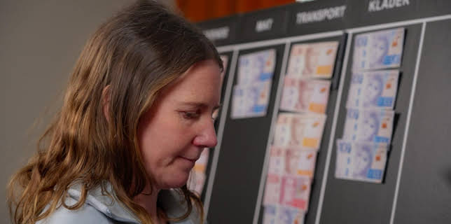 20:00: Lyxfällan (S37 E7) (S37) | TV3 | 3/3 2026