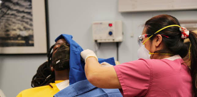 00:25: Dr. Pimple Popper (S4 E2) (S4) | TLC | 11/20 2025