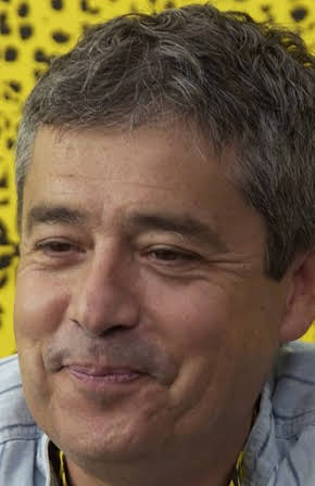 Carlos Iglesias as Director