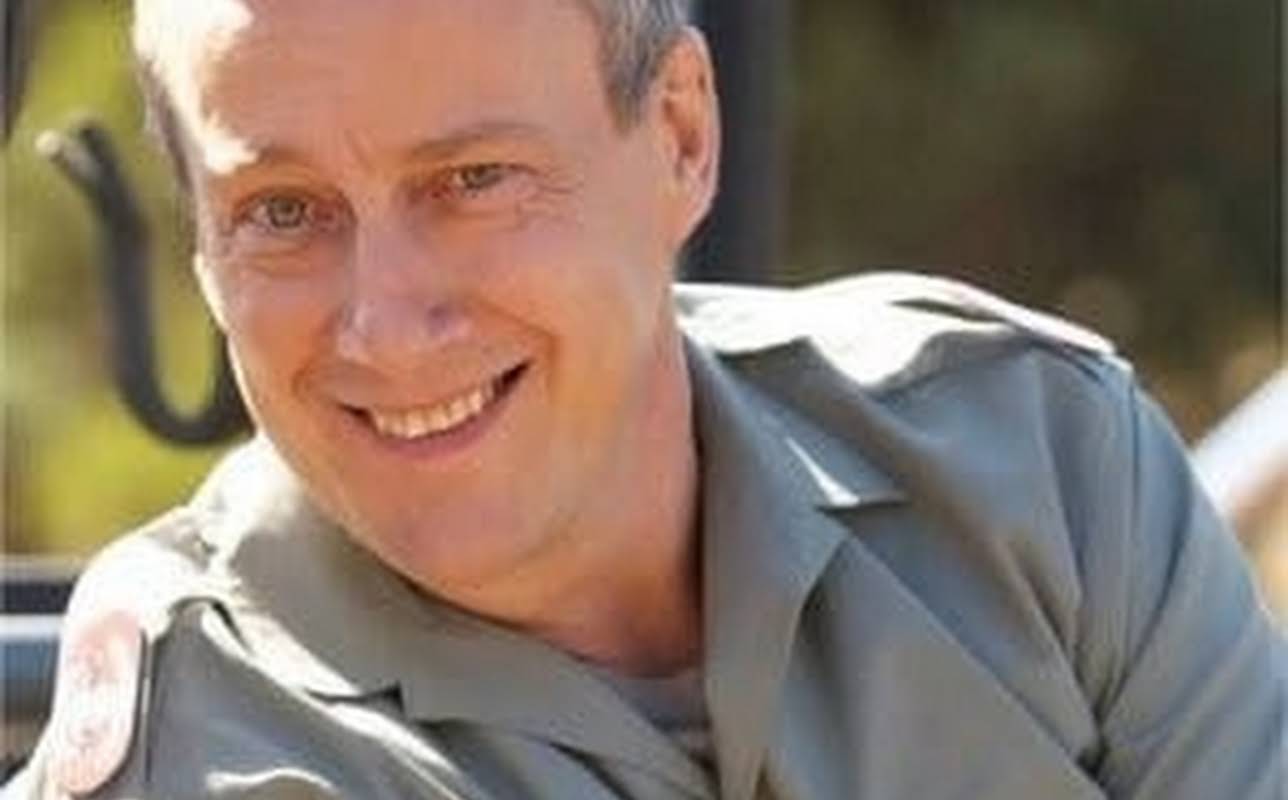 Stephen Tompkinson
