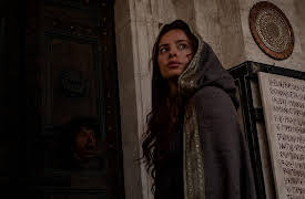 Domina, Season 1: Fall